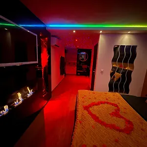 Loveroom - Spicy - Situee Entre Et Cannes, Alpes Maritimes Appartement
